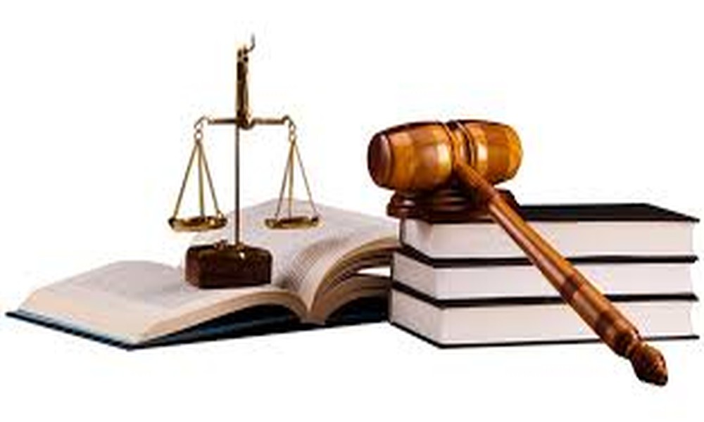 How Chapter 7 Bankruptcy Works and Who Qualifies